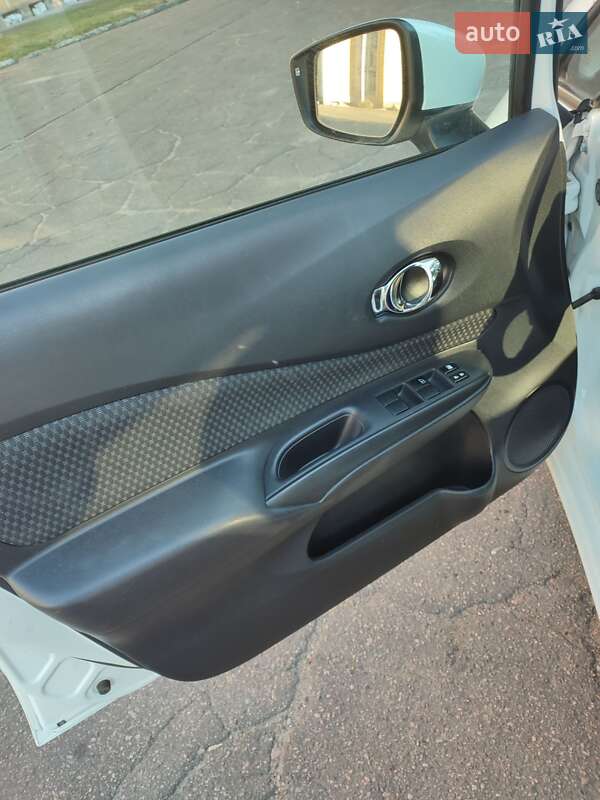 Хэтчбек Nissan Note 2015 в Краматорске