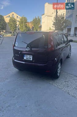 Хетчбек Nissan Note 2012 в 