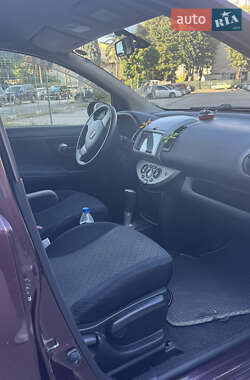 Хетчбек Nissan Note 2012 в 