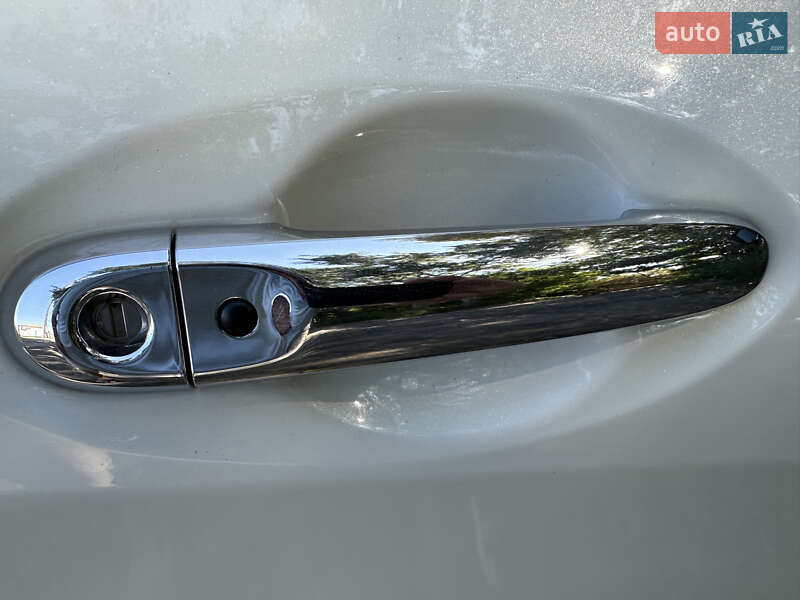 Хэтчбек Nissan Note 2019 в Киеве