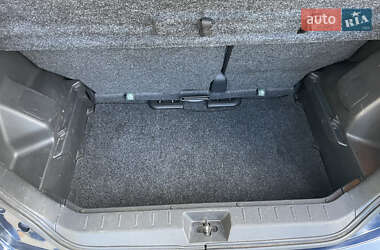 Хэтчбек Nissan Note 2007 в 