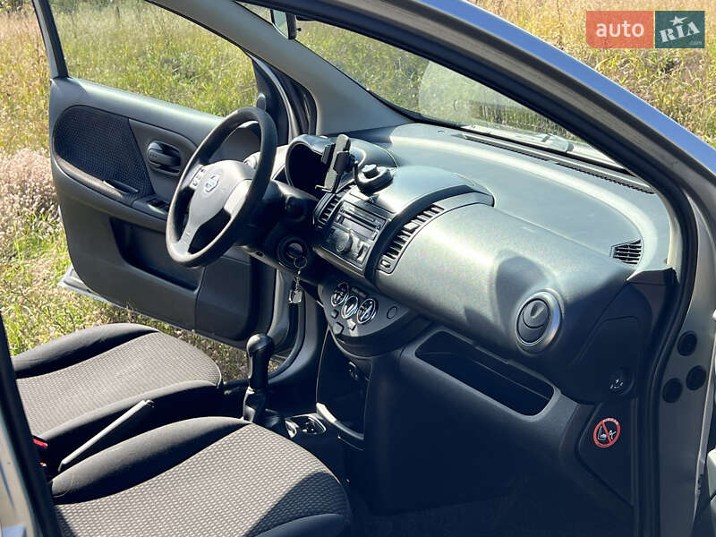 Хэтчбек Nissan Note 2007 в Киеве