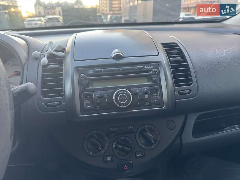 Хетчбек Nissan Note 2008 в Києві фото 9 Хетчбек Nissan Note 2008 в Києві
