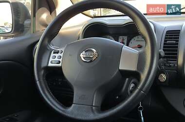 Хэтчбек Nissan Note 2007 в 
