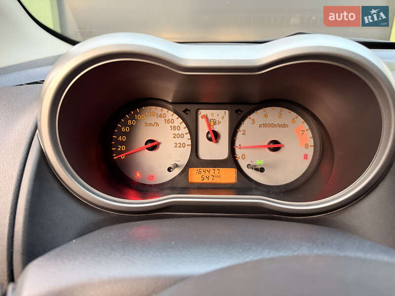 Хэтчбек Nissan Note 2008 в Здолбунове