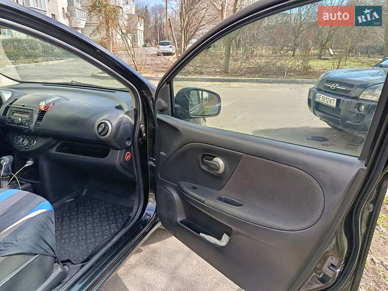 Хэтчбек Nissan Note 2007 в Павлограде