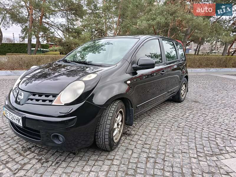 Хэтчбек Nissan Note 2007 в Павлограде