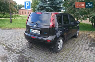 Хэтчбек Nissan Note 2009 в 
