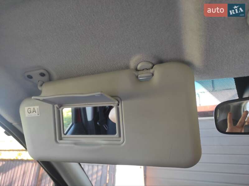 Хэтчбек Nissan Note 2011 в Борисполе