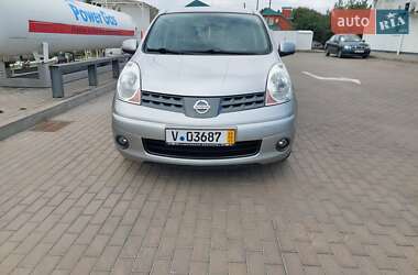 Хэтчбек Nissan Note 2008 в 