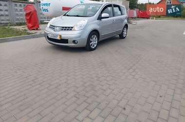 Хэтчбек Nissan Note 2008 в 