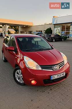 Хетчбек Nissan Note 2010 в 