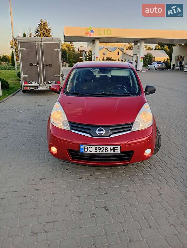 Хетчбек Nissan Note 2010 в Самборі