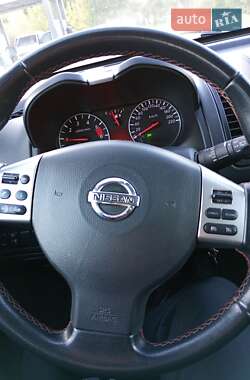 Хетчбек Nissan Note 2010 в 
