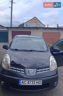 Хэтчбек Nissan Note 2006 в Горохове