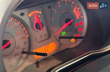 Хэтчбек Nissan Note 2007 в 