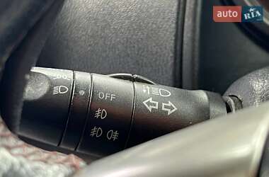 Хэтчбек Nissan Note 2007 в 