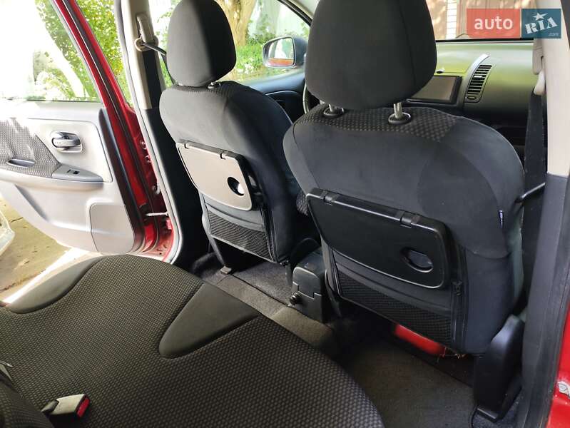 Хэтчбек Nissan Note 2007 в Киеве