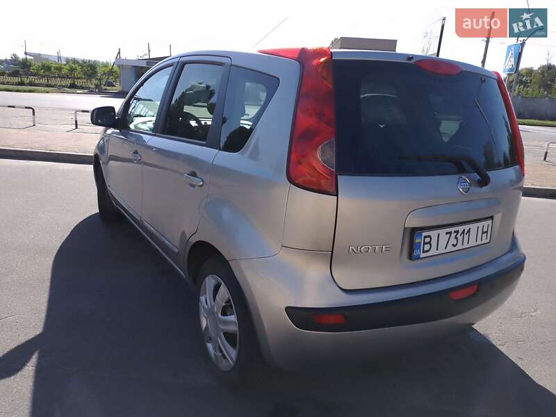 Хетчбек Nissan Note 2006 в Миргороді