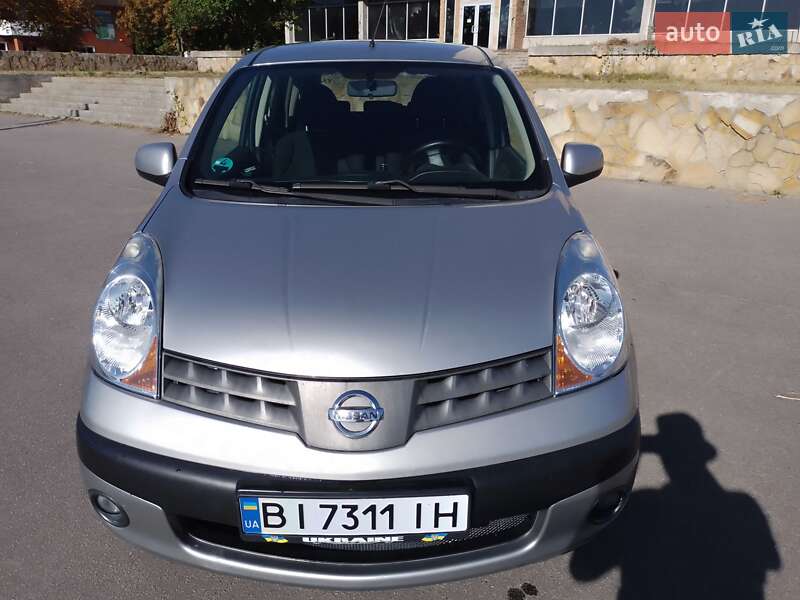 Хетчбек Nissan Note 2006 в Миргороді