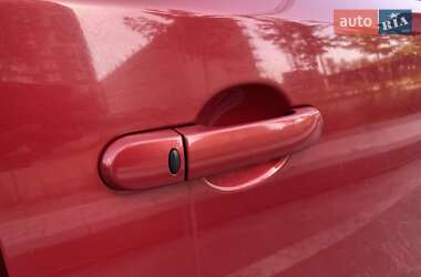 Хэтчбек Nissan Note 2008 в 