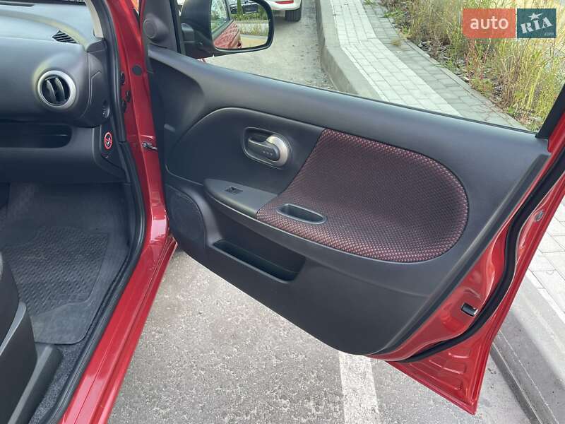 Хэтчбек Nissan Note 2008 в Киеве