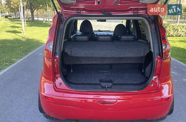 Хэтчбек Nissan Note 2007 в 
