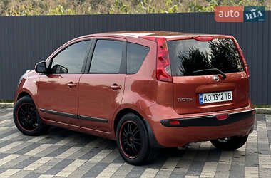 Хэтчбек Nissan Note 2007 в 