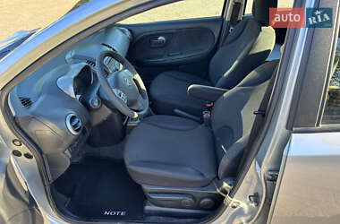 Хэтчбек Nissan Note 2008 в 
