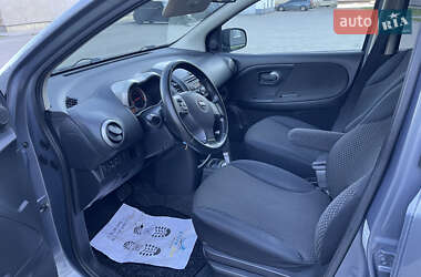 Хэтчбек Nissan Note 2006 в 