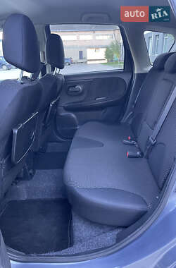 Хэтчбек Nissan Note 2006 в 
