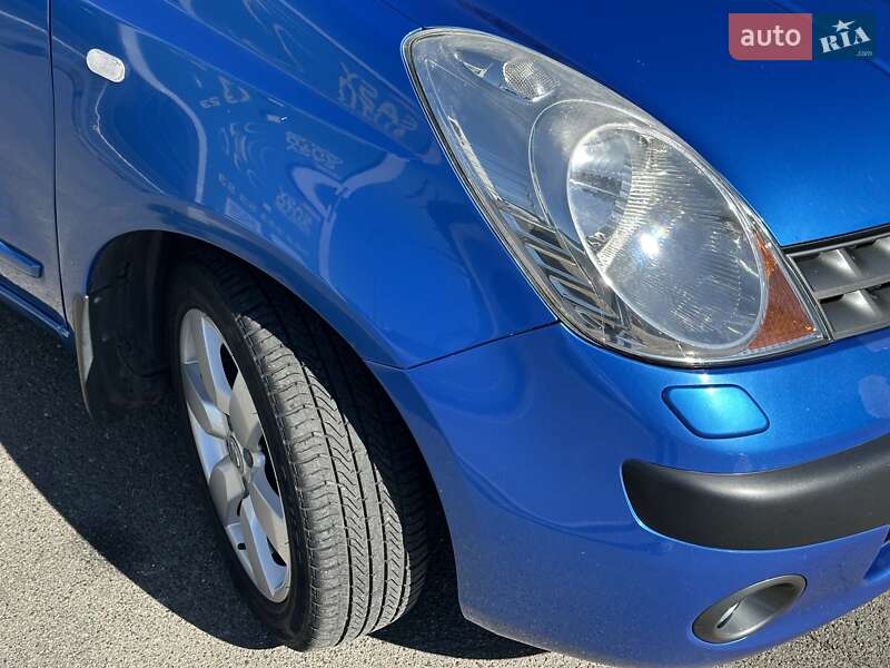 Хэтчбек Nissan Note 2006 в Киеве