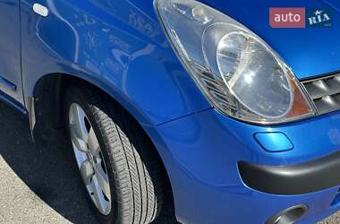 Хэтчбек Nissan Note 2006 в 