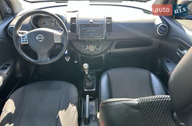 Хэтчбек Nissan Note 2006 в 