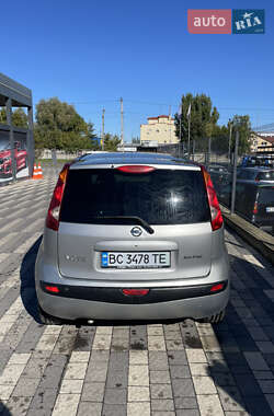 Хэтчбек Nissan Note 2006 в 
