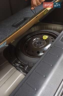 Хэтчбек Nissan Note 2008 в 
