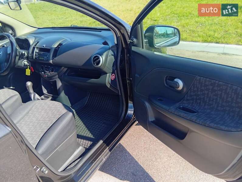 Хэтчбек Nissan Note 2007 в Житомире