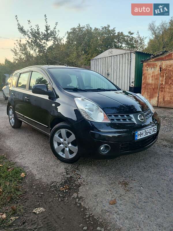 Хэтчбек Nissan Note 2007 в Одессе