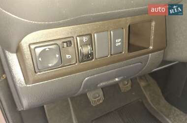 Хэтчбек Nissan Note 2009 в 