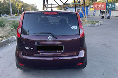 Хэтчбек Nissan Note 2012 в Запорожье