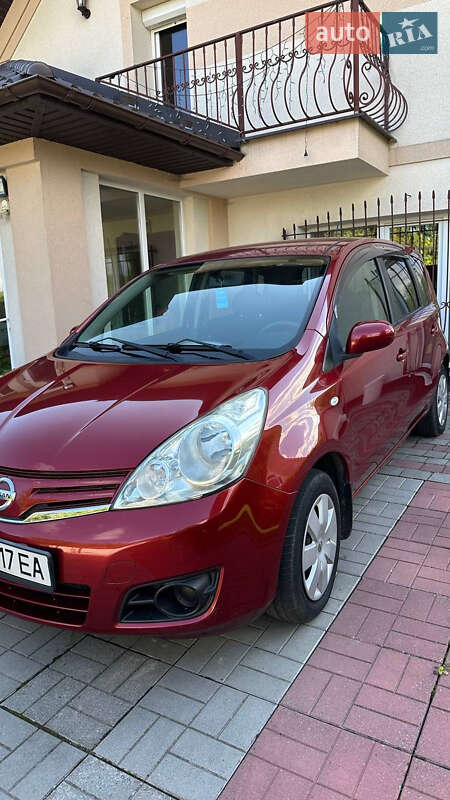 Хэтчбек Nissan Note 2012 в Тернополе