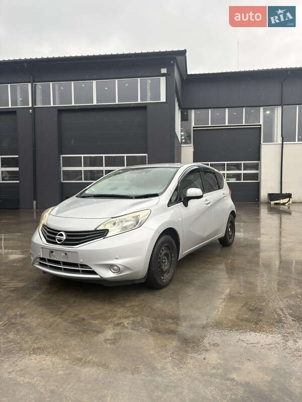 Хэтчбек Nissan Note 2013 в Львове