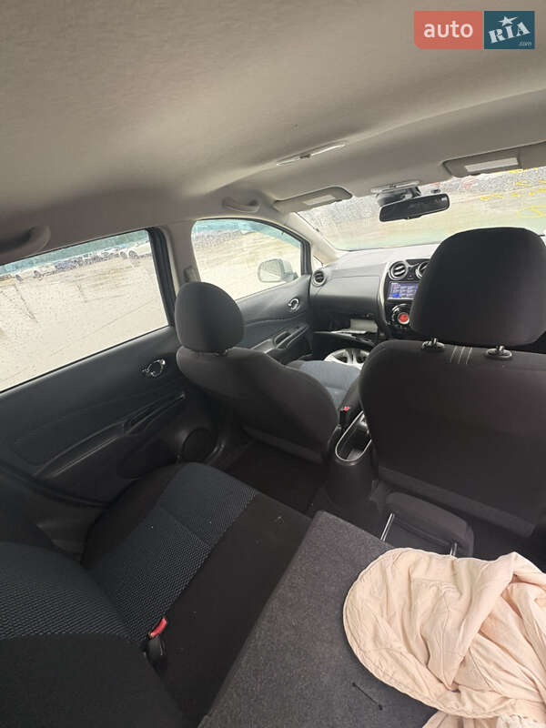 Хэтчбек Nissan Note 2013 в Львове