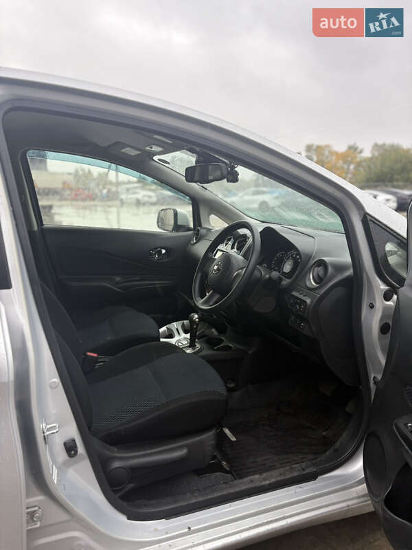 Хэтчбек Nissan Note 2013 в Львове