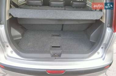 Хэтчбек Nissan Note 2006 в  фото 20 Хэтчбек Nissan Note 2006 в