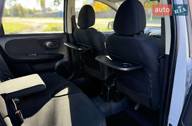 Хэтчбек Nissan Note 2008 в 