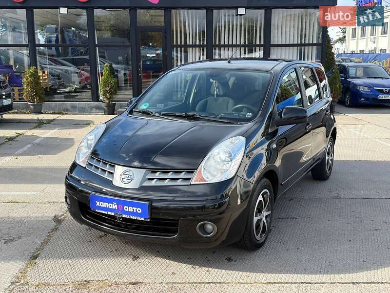 Хэтчбек Nissan Note 2006 в Киеве