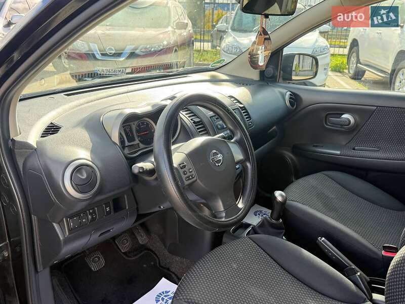 Хэтчбек Nissan Note 2006 в Киеве