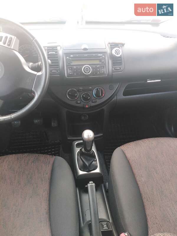Хэтчбек Nissan Note 2009 в Днепре