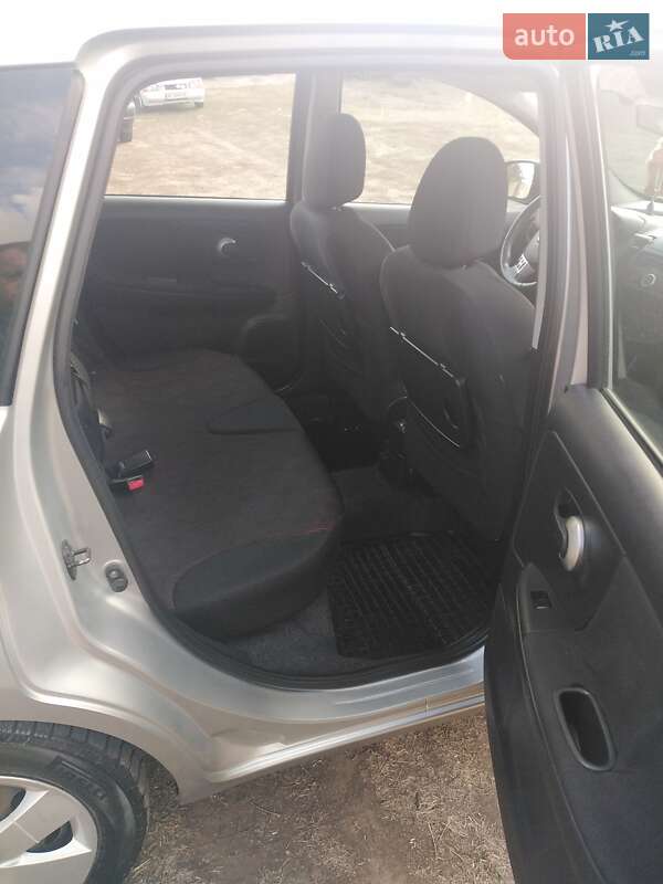 Хэтчбек Nissan Note 2009 в Днепре